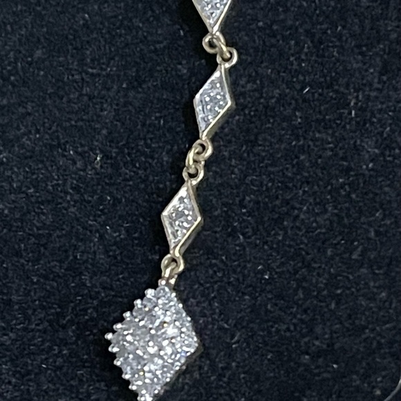 Beautiful Solid 10K YELLOW GOLD 1cttw LONG DIAMOND PENDANT NOT SCRAP. - Picture 2 of 11